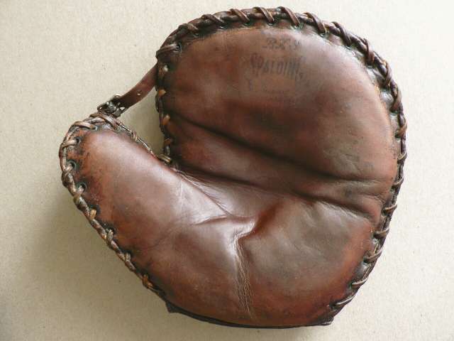 Spalding BXS Basemitt Front